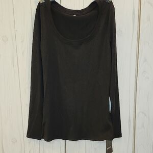 Women's Black Long Sleeve Top